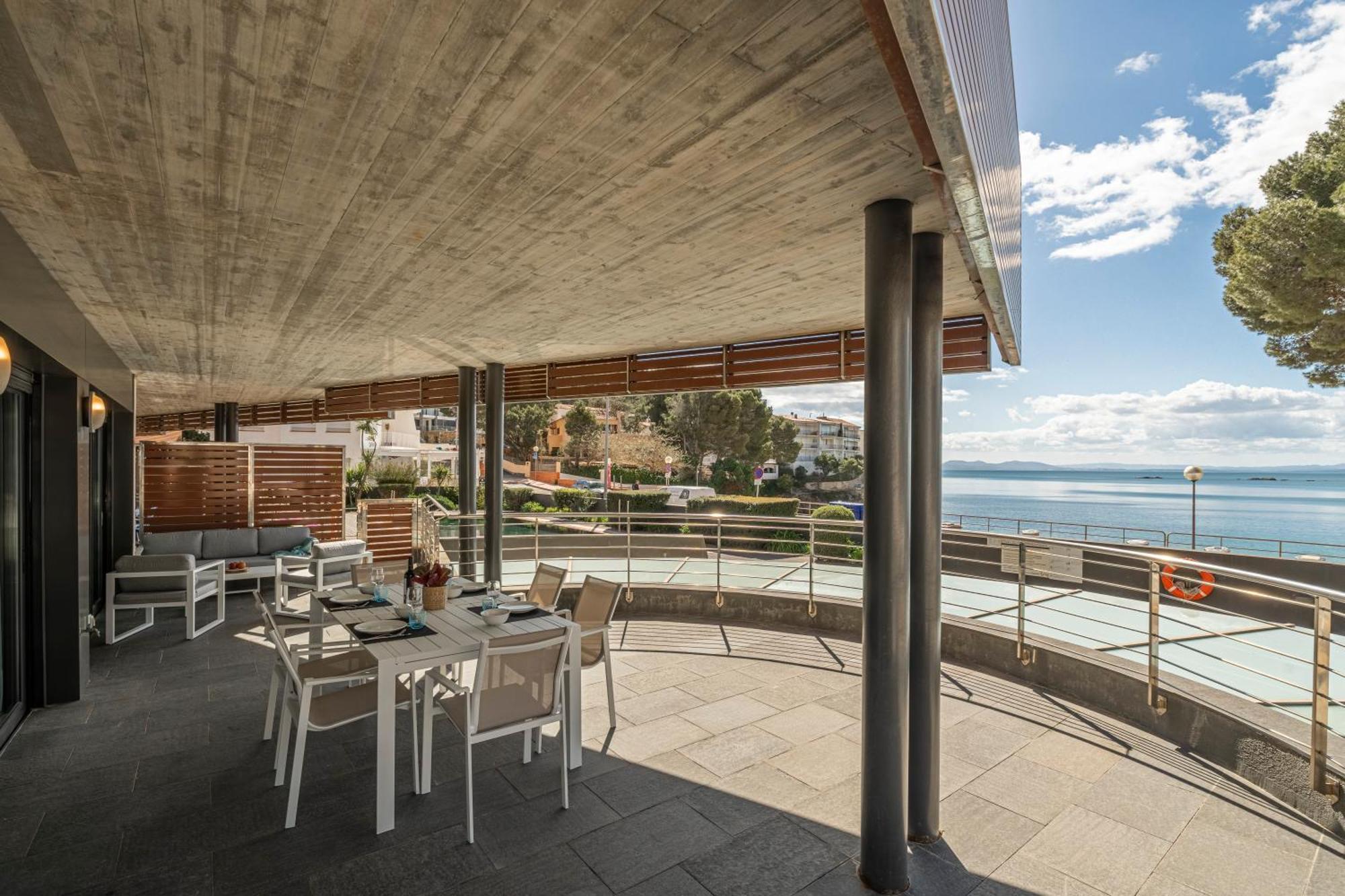 Apartamento Con Gran Terraza Delante Del Mar Roses Eksteriør bilde